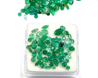 5 kt natuurlijke smaragd mix gesneden losse edelsteen veel 25-30 stuks 2-5 mm, smaragd mix veel, natuurlijke smaragd mix veel voor het maken van sieraden.