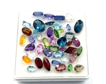 10 kt natuurlijke mix losse halfedelstenen lot 3-7 mm, citrien, blauwe topaas, peridot, tanzaniet, granaat, rozenkwarts, citroen, amethist.