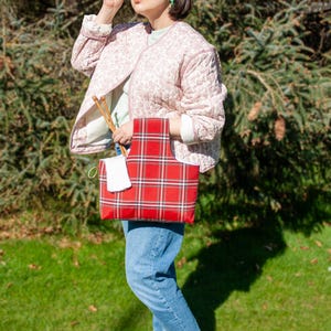 Zippered Knitting Project Bag: Red Star Quilted Print, Yarn Crochet Storage, Gift for Knitter image 19