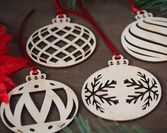 Birch Christmas Ornaments | Round Flat Artistic Ornament Baubles | Natural Christmas Tree Decorations | Laser Cut Ornaments
