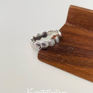 Vintage Seashell Adjustable Ring - Boho Nautical Shell Ring, Retro Beach Ring, Dainty Fossil Shell Ring, Gift for Her, Statement Ring