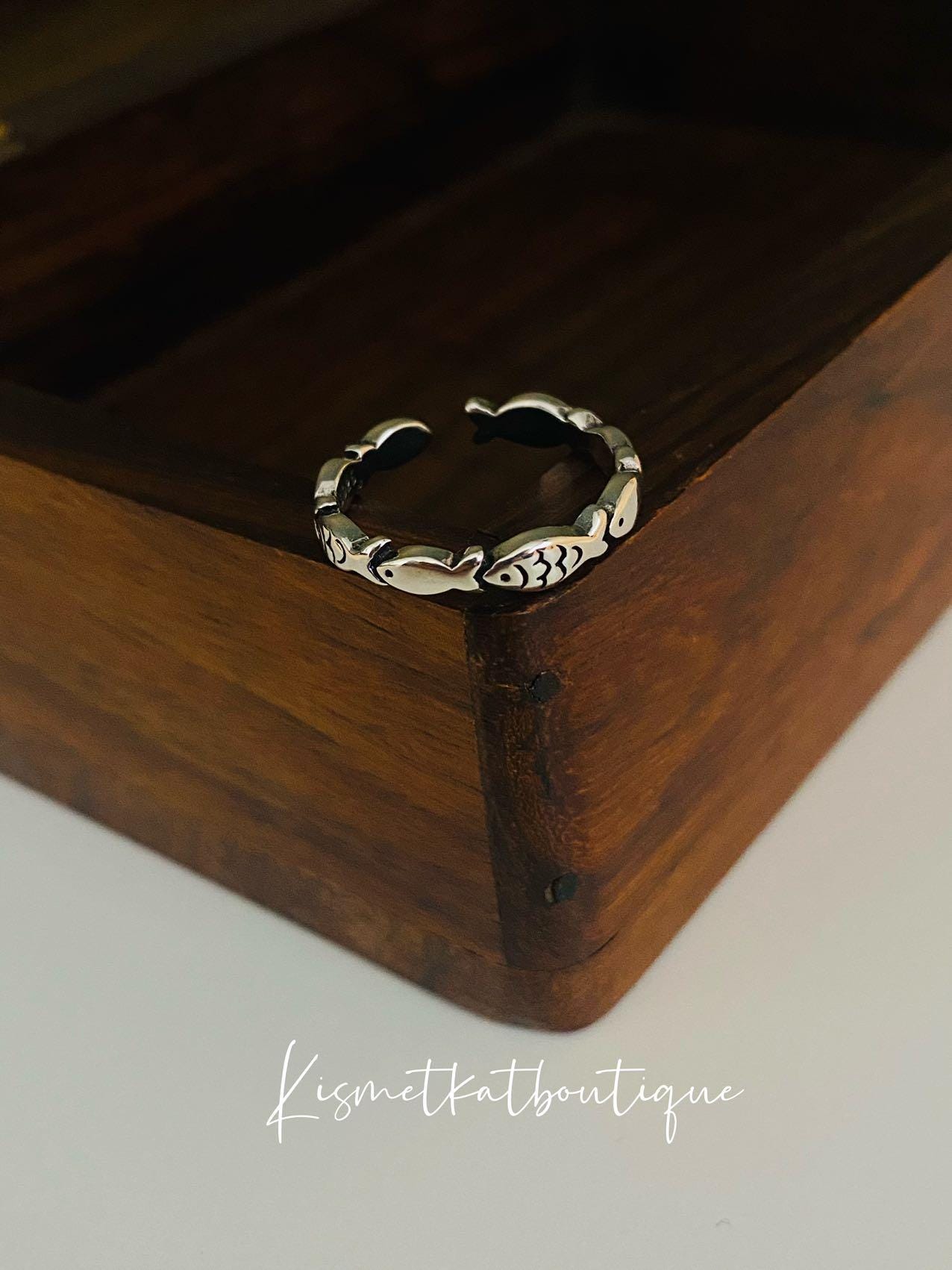Gift for Her S925 Silver Fish Ring, Small Fish Adjustable Ring, Swimming Fish Band Ring for Her