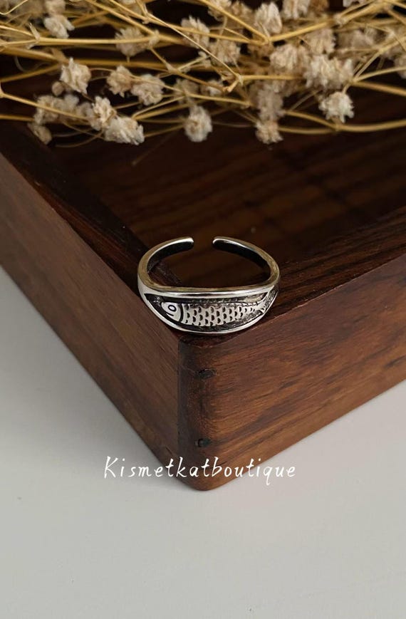 Vintage Distressed Fish Ring, Retro Animal Ring, Unisex Ring, Man Ring Woman Ring, Adjustable Fish Ring, Statement Ring, Sea Lover Gift
