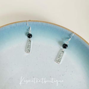 Svarta runda pärlörhängen | Unika etniska droppörhängen, minimalistiska statementörhängen för kvinnor, hypoallergena droppörhängen i boho-stil