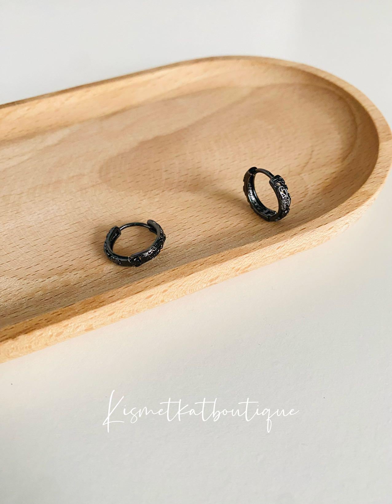 Black Patterned Unisex Huggie Hoop, Inner Dia 12mm Hoops for Men or Women, Black Hoops, Minimalist Everyday Huggie Hoop Gift