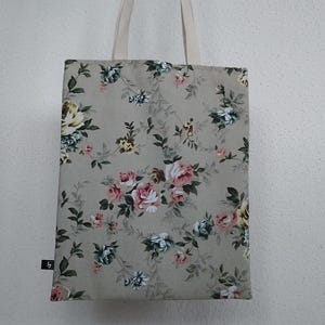 Sac en toile grise, sac en coton fleuri, sac fleuri, sac gris, sac de tous les jours, sac à fleurs gris