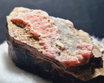 Rhodochrosite gambatesa mine Reppia, Ne, Genoa, Liguria, Italy very rare collectible 8 cm 264 g