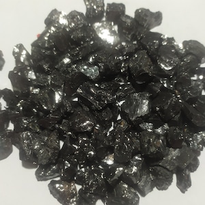 Roher, natürlicher Elite-Schungit, 100–200–400 g, Chakra-Kristalltherapie, Mineralien, rohe, natürliche Sammlung, Reinigung