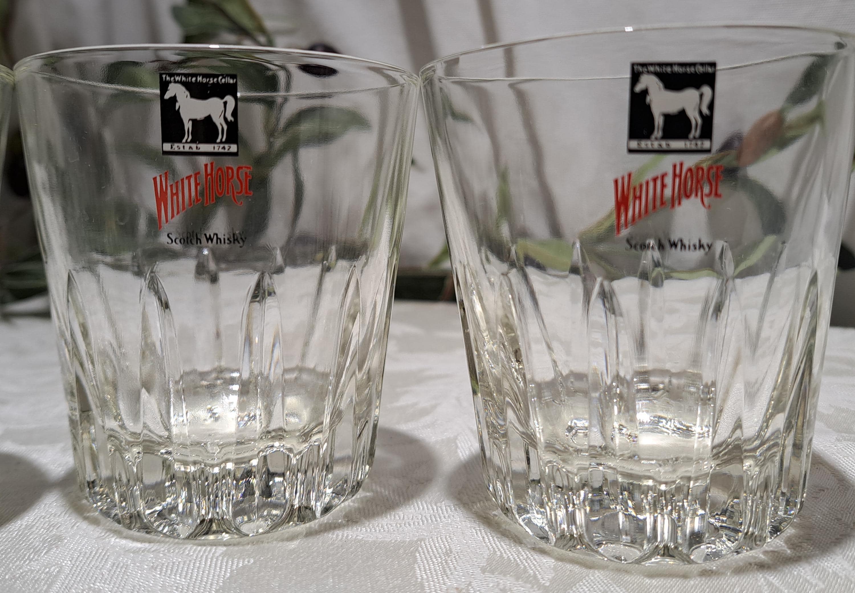 Vintage 1970's Set of 4 the White Horse Cellar Estab 1742 White