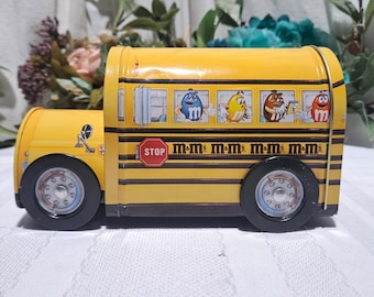 Rare Vintage 1999 the Yellow Peanut M&M on La-z-boy Black