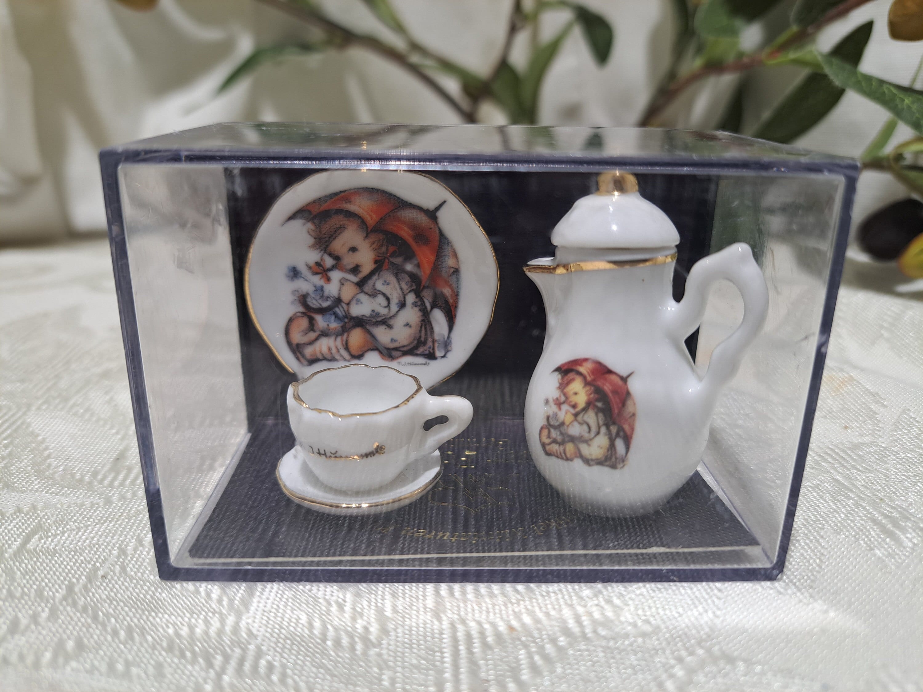 Vintage Reutter Porzellan Germany 3 Piece M.J. Hummel/goebel Girl