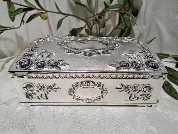 Beautiful Vintage Large Ornate Silver Plated Embo… - image 7