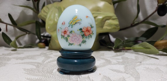 Vintage Avon Butterfly And Floral Design Oriental Egg Style Cologne Bottle - Patchwork Cologne - Avon Perfume Decanter Bottle View 5