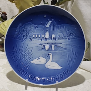 Vintage 1974 Bing & Grondahl  Christmas Plate - Denmark Jule Aften - Christmas Wall Hanging - Collectible Plates