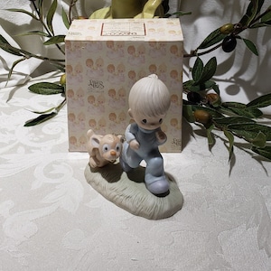 Adorable Vintage 1979 Enesco Precious Moments Last Forever &quot;God&#39;s Speed&quot; - Baby Boy Jogging With Dog Figurine