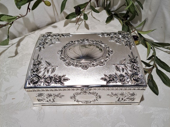 Beautiful Vintage Large Ornate Silver Plated Embo… - image 1