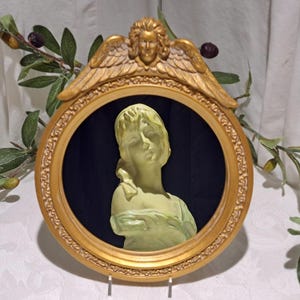 Vintage Winged Angel/Cupid/Cherub French Victorian Design Wall Hanging Gold Gilt Resin 11&quot; Tall Round Wall Hanging Mirror - Angel Mirror