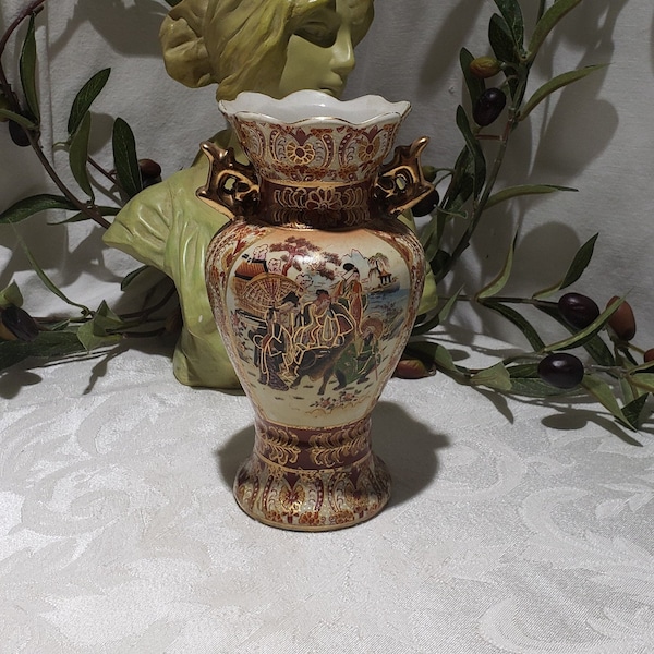 Vintage Beautiful Satmusa Style Gold Detailed 8" Vase - Vintage Asian Vase