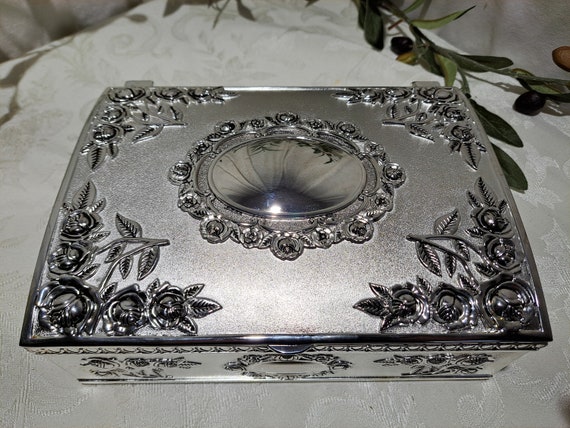 Beautiful Vintage Large Ornate Silver Plated Embo… - image 3