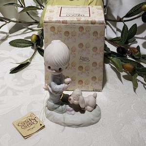 Adorable Vintage 1976 - 78 Enesco Precious Moments Last Forever &quot;Praise The Lord Anyhow&quot; - Baby Boy And His Dog Figurine