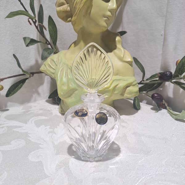 Beautiful Vintage Bohemia Czech Republic Lead Crystal Over 24% PbO Art Deco Cut Crystal Design Atomizer Perfume Bottle Decanter