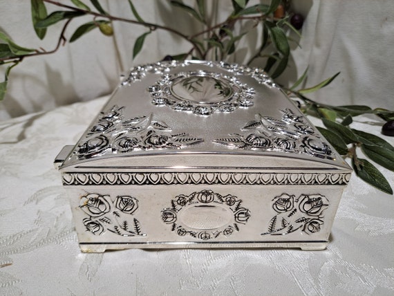 Beautiful Vintage Large Ornate Silver Plated Embo… - image 6