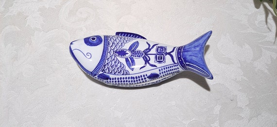 Photo inspiration: Gallery Detail: Vintage China Blue Fish Porcelain Lidded Trinket Box Made In