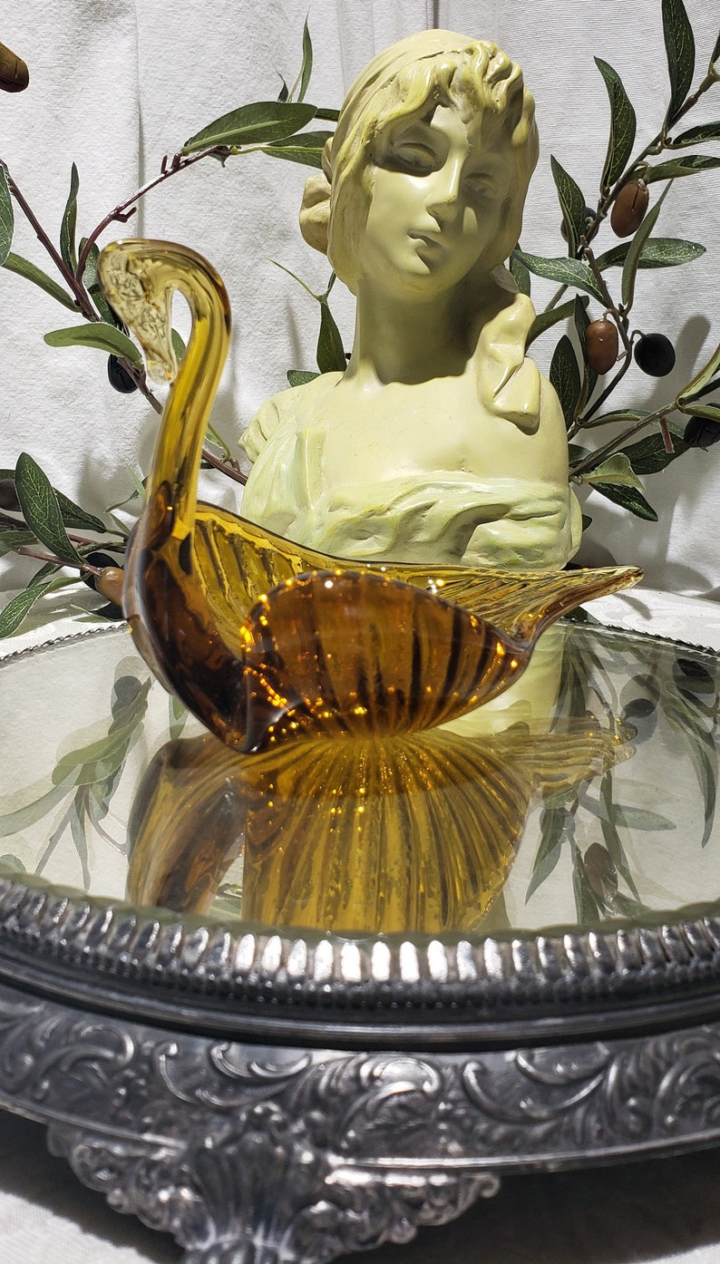 Beautiful Retro Vintage Hand Blown Amber Glass Swan KeysJewelryTrinketCandy Dish