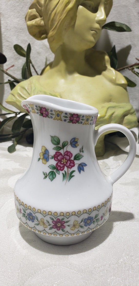 Vintage One Winterling Marktleuthen Bavaria Floral Design Ceramic 