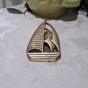 Vintage Made In Taiwan For Action Cheswick, PA. Sail Boat Design Solid Brass Paper/Mail/Note Wall Spring Clip