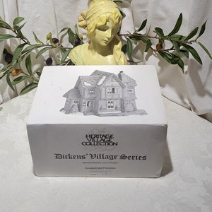 Vintage 1994 Department 56 Heritage Village Collection Dickens&#39; Village Series &quot;Browning Cottage&quot; Lighted Building - Vintage Christmas Décor