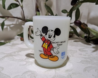 Vintage 1980 Pepsi Collector Series Anchor Hocking Mickey Mouse Today Milk Glass Coffee/Tea/Beverage Collectible Mug