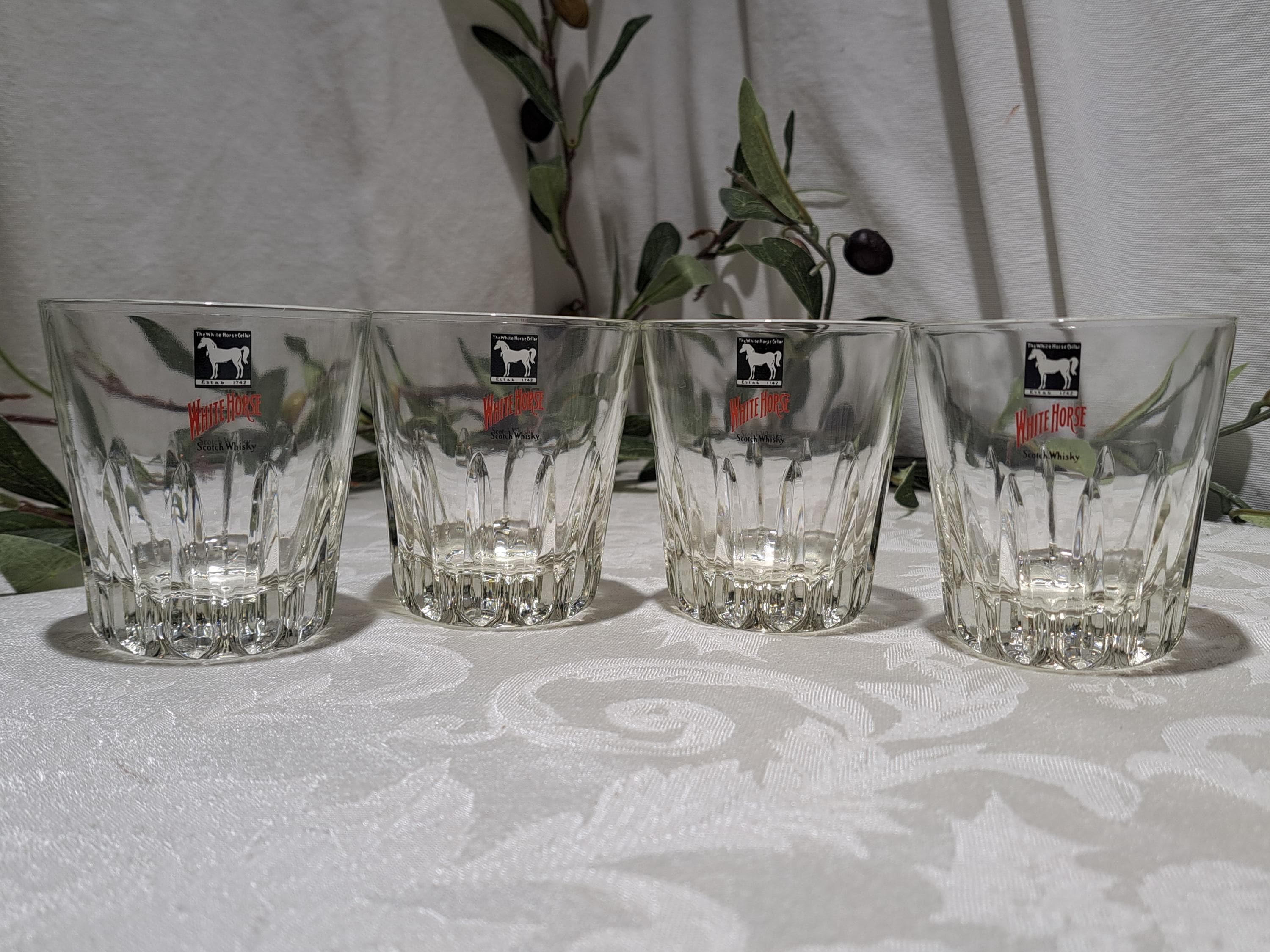 Vintage 1970's Set of 4 the White Horse Cellar Estab 1742 White