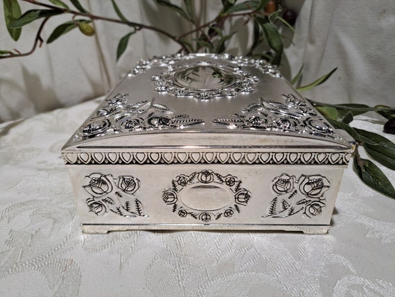 Beautiful Vintage Large Ornate Silver Plated Embo… - image 8