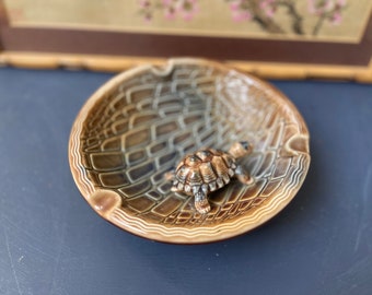 Large Vintage Ceramic Tortoise / Turtle Ashtray made by Wade Pottery in England / Collectable Tobacciana
