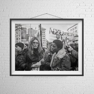 The Future Is Female. Feminist Poster. Woman Strong Semale Wall Art. Black Girl Power Wall Art.