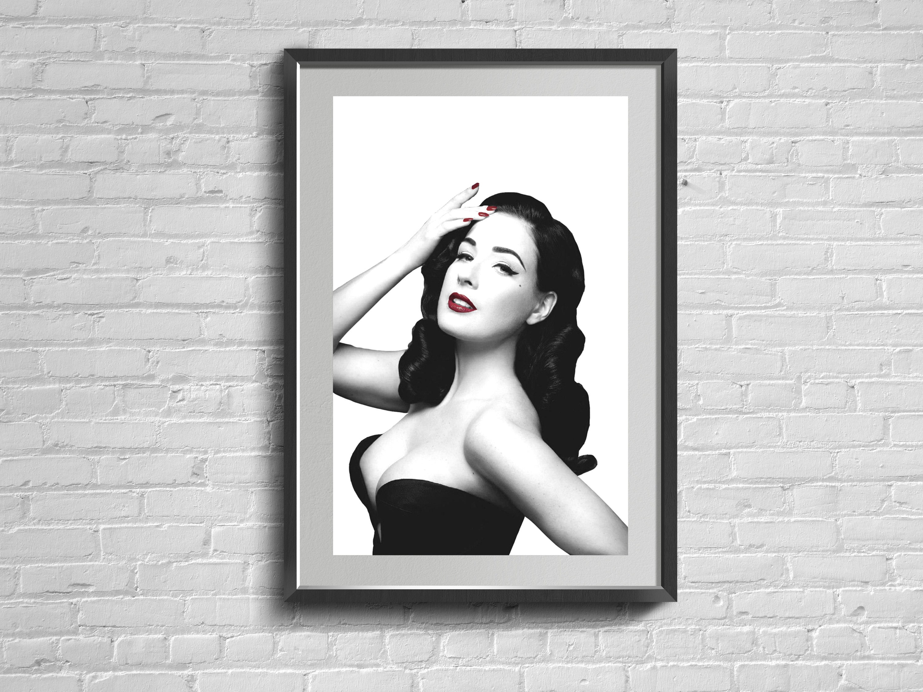 額装品/Dita Von Teese /ディタフォンティース/サイン入/ポスター 額装品/Dita Von Teese /ディタフォンティース/サイン入