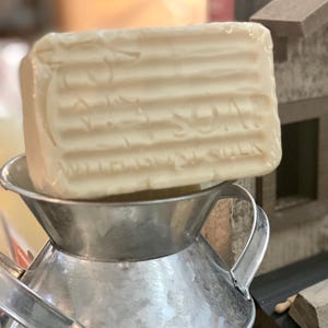 Organic Tallow Goat Milk Soap, Manuka Honey Unscented