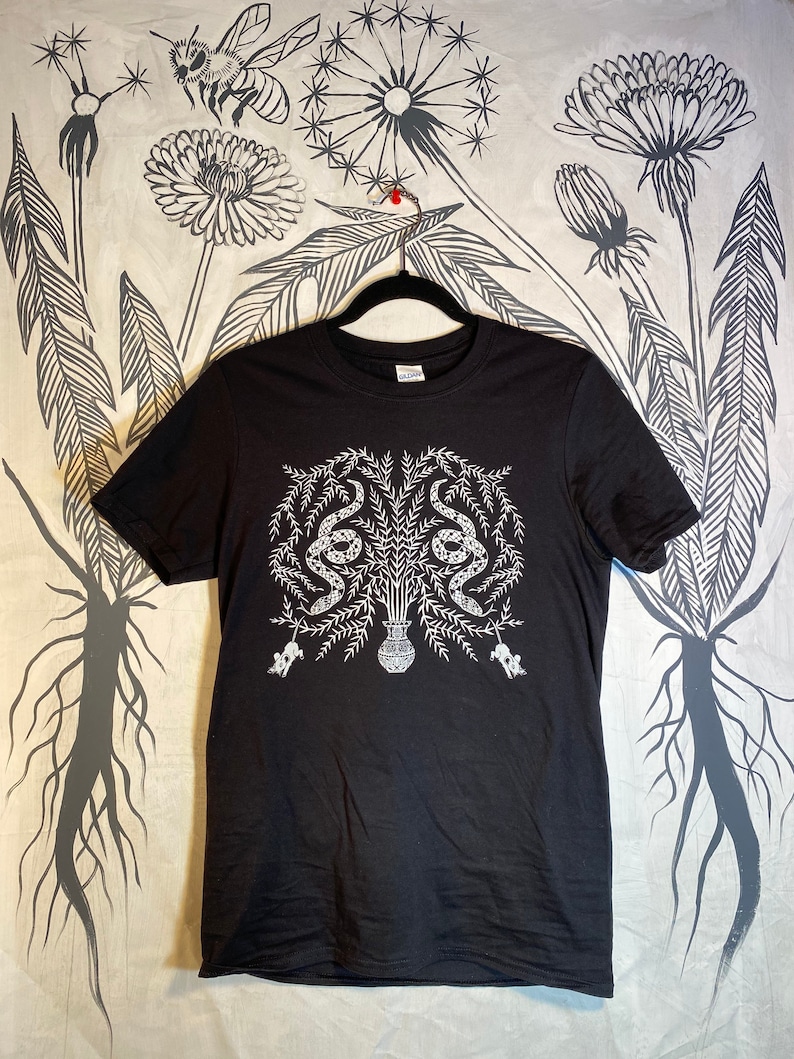 ORM & MUS t-shirt - botanisk illustration / originalkonst / minimalistisk växt unisex kortärmad grafisk t-shirt bild 7