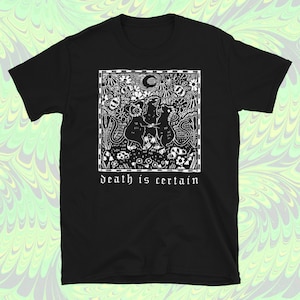 DÖDEN ÄR SÄKERT t-shirt - unisex kortärmad grafisk möss / blommig / kuslig / pastellgoth / cottagecore t-shirt