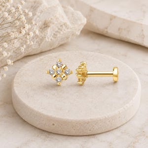 14K massivt guld blomma helix piercing, 16G tragus örhänge, invändigt gängad conch örhänge