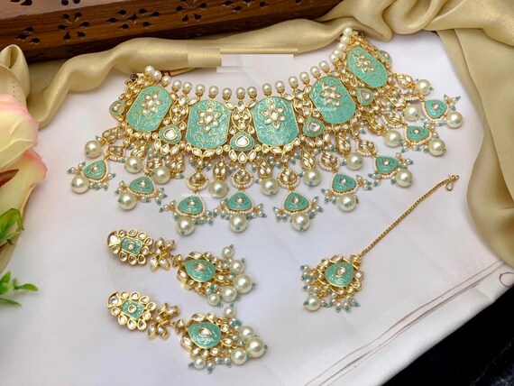 Mint shop colored jewelry