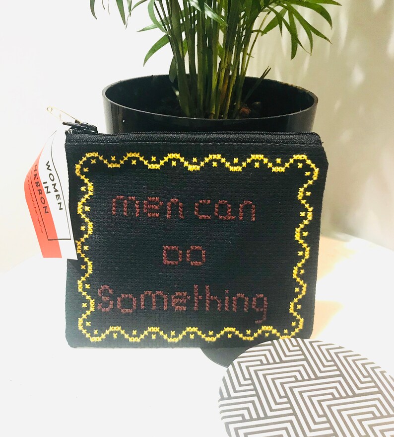 Women Can Do Anything Men Can Do Something Purse Women in Hebron Brown /& Yellow