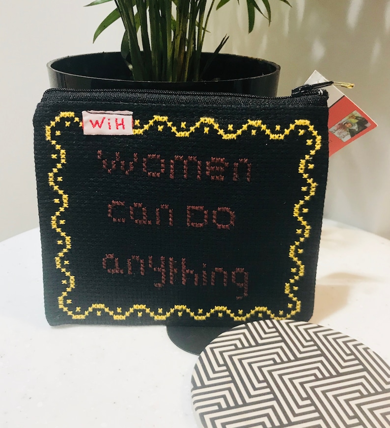 Women Can Do Anything Men Can Do Something Purse Women in Hebron Brown /& Yellow