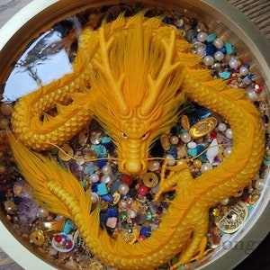 Peinture en résine Dragon d'or traditionnel dans un four en cuivre, peinture en résine 3D, dragon d'or, Collection Art, Art Décoration, cadeaux de dragon