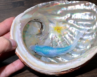 pintura de peces, pintura de concha de abulón koi, Koi azul yacía en concha, arte de pintura, arte de colección, decoración de arte, regalo de pintura
