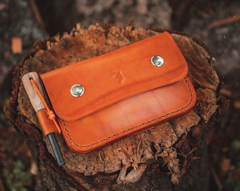 Bushcraft Leather Belt Pouch with Ferro Rod Loop