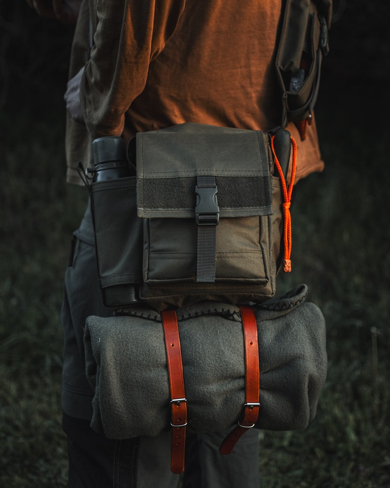 The Woodsman Sling N1 Shoulder Bag and Back Axe and Saw Case image 6