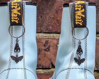 Dijes góticos de murciélago y polilla para botas: joyería de metal negro para bolsos