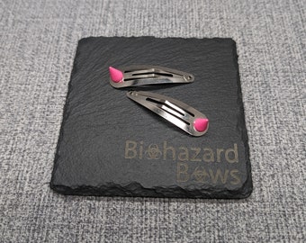 Pinzas para el pelo con púas metálicas rosas: accesorios para el pelo con púas, atrevidos, punks y emo.